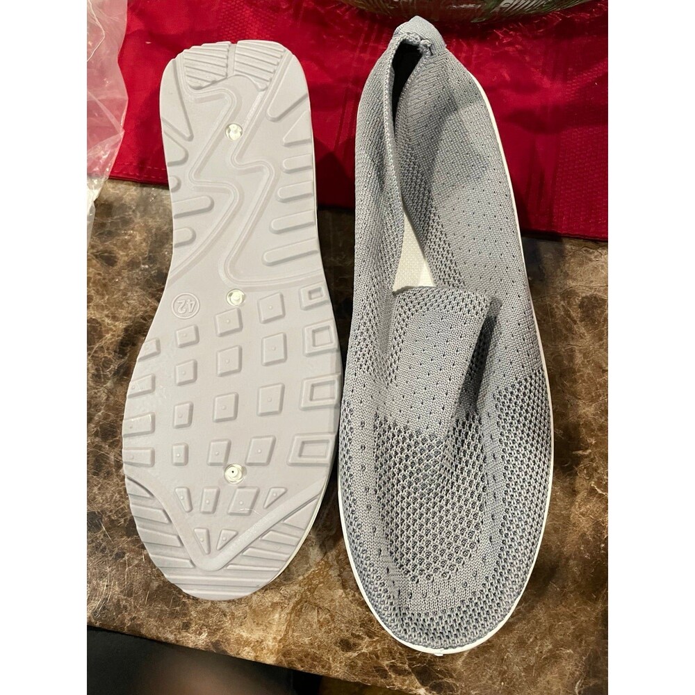 Walking Shoe women’s size 10. Grey